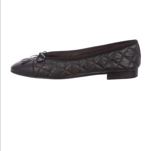 Chanel Quilted pattern Leather Flats